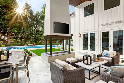 Integrating Appliances: Creating Seamless Flow and Accessibility with Built-in Options and Thoughtful Placement.